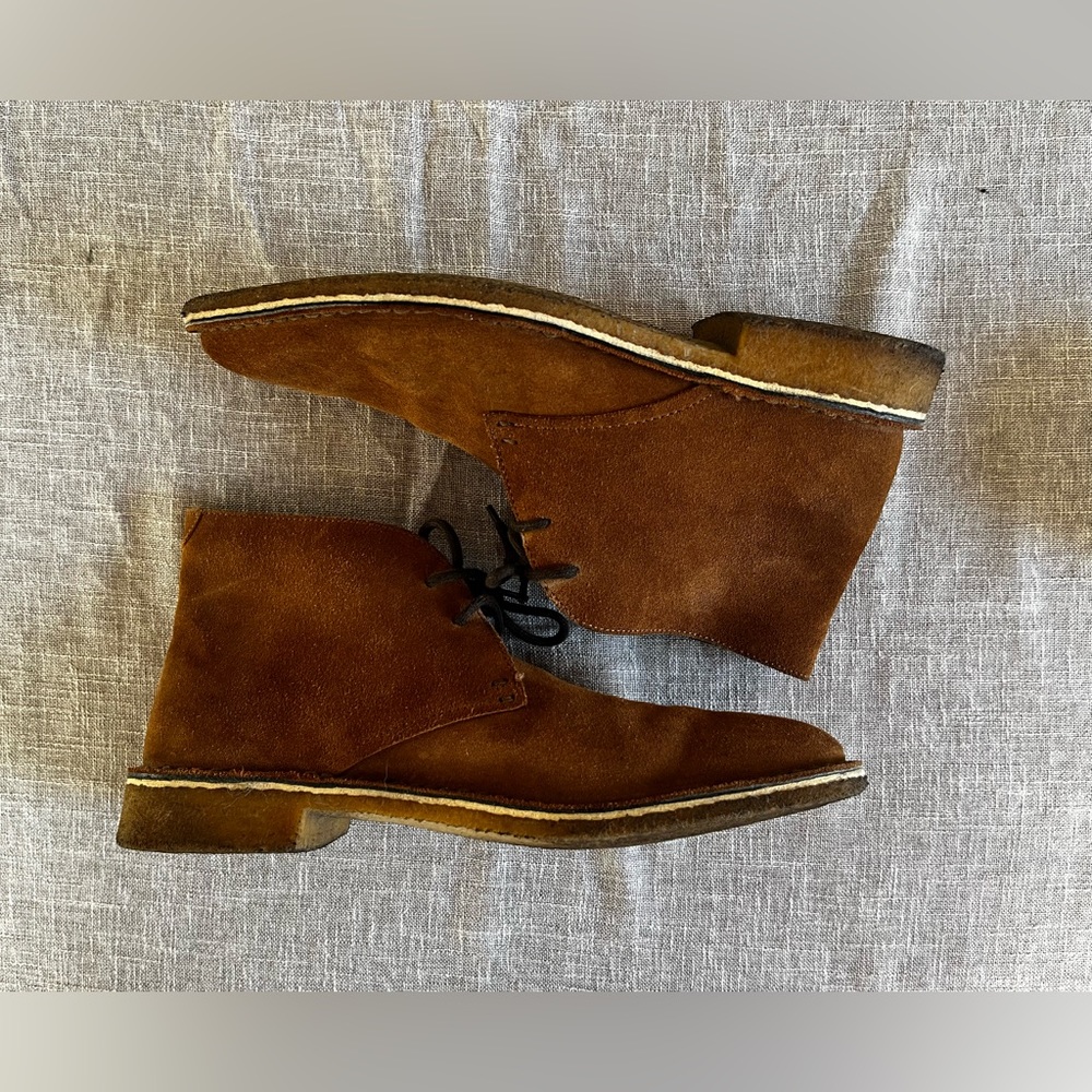 Clarks Originals Desert Boots Womens Size 9 Brown/Tan Suede Gum Sole